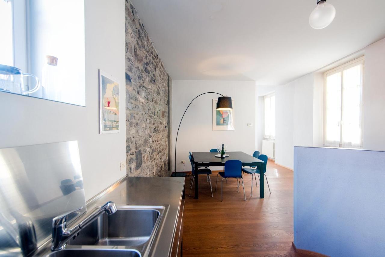 Antica Via Volta - The House Of Travelers Como Exterior foto