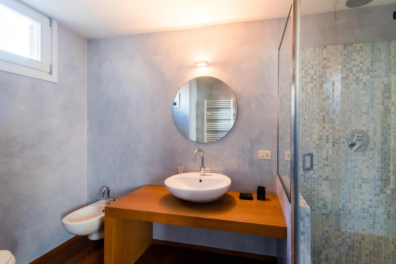 Antica Via Volta - The House Of Travelers Como Exterior foto